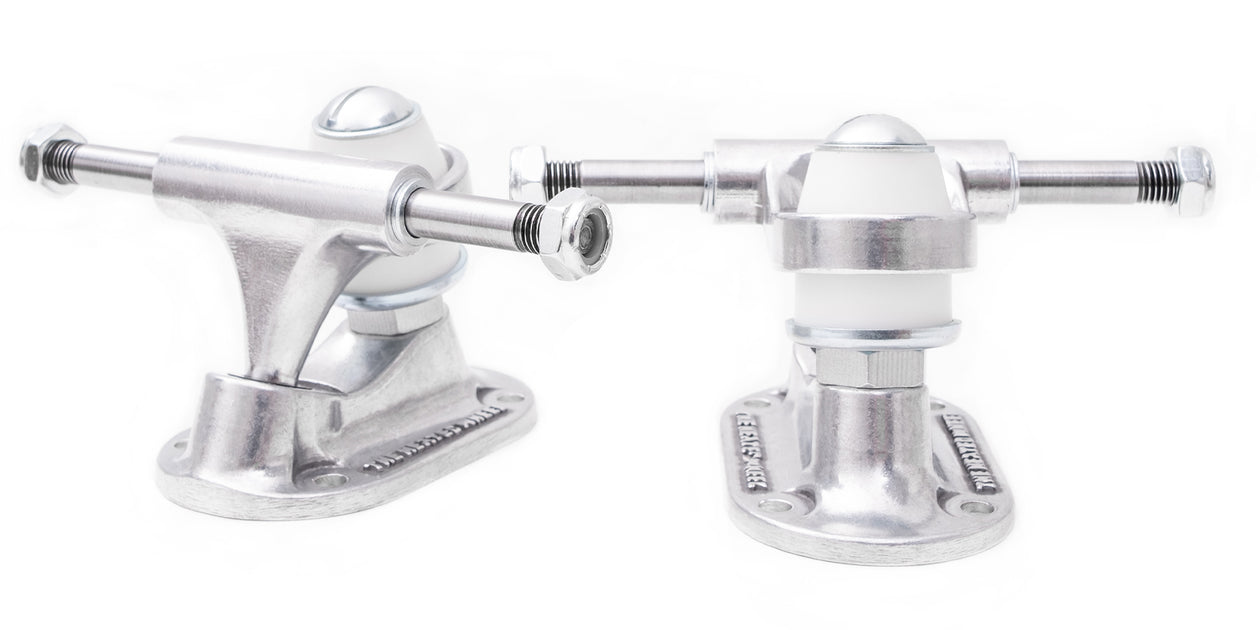 スケートボード Heated wheel polarizer truck スケートボード Heated Wheel POLARIZER TRUCKS set The Heated